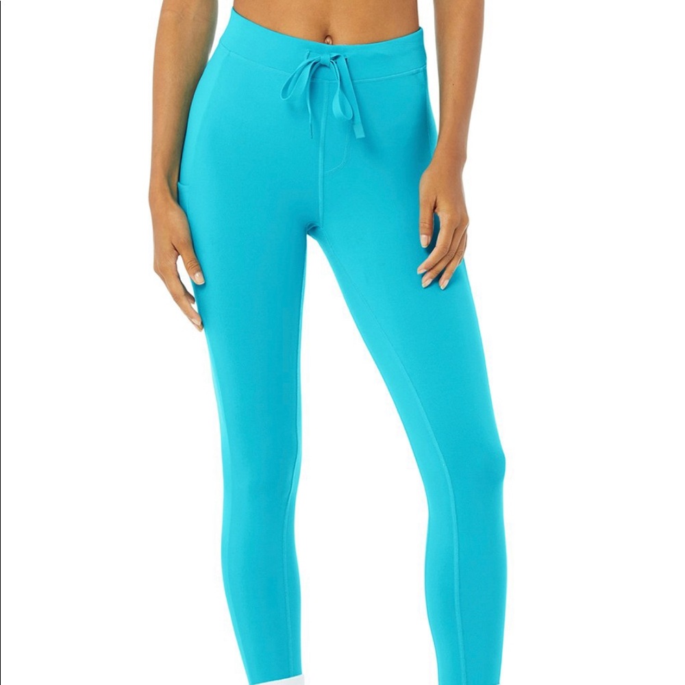 BNWT Alo Checkpoint leggings XS